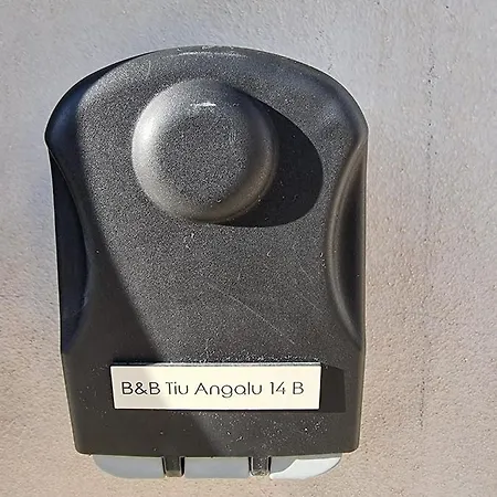 Ampio Tiu Angalu 14 アパート ソルソ